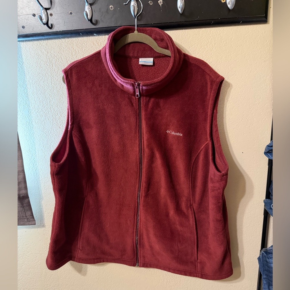 Columbia Fleece Vest Pockets Burgandy Full Zip  Logo Women’s 3x